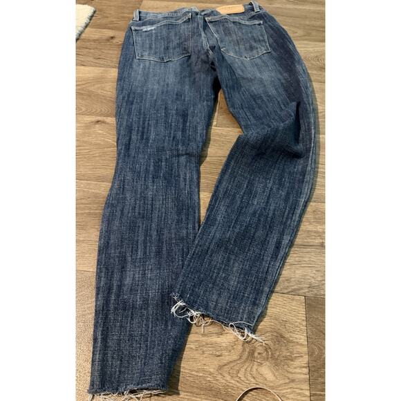 Lucky Brand Skinny Jeans. Size 4 & 6 Four Pairs! - Picture 6 of 16